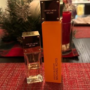 Michael Kors exotic blossom and Jasmine Glam Eau de toilette